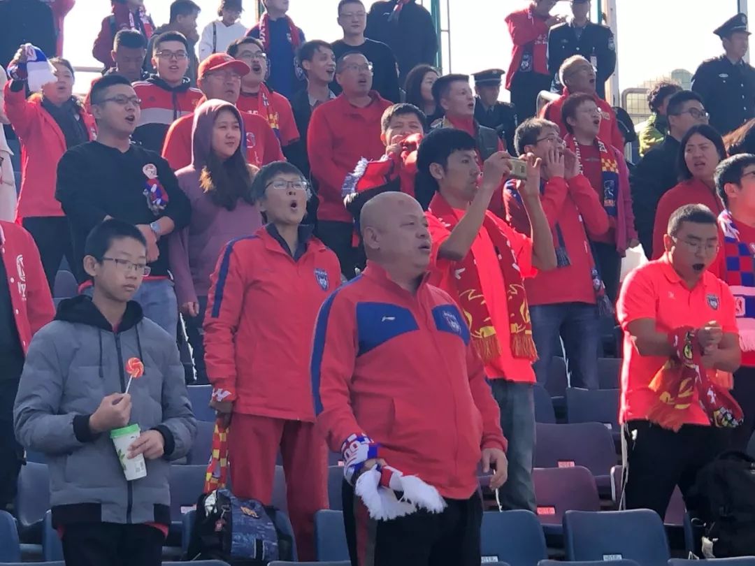 关于新疆雪豹客场战平，球队保级形势不明朗的信息